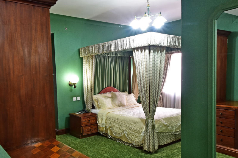Grand Imperial Hotel คัมพาลา ภายนอก รูปภาพ