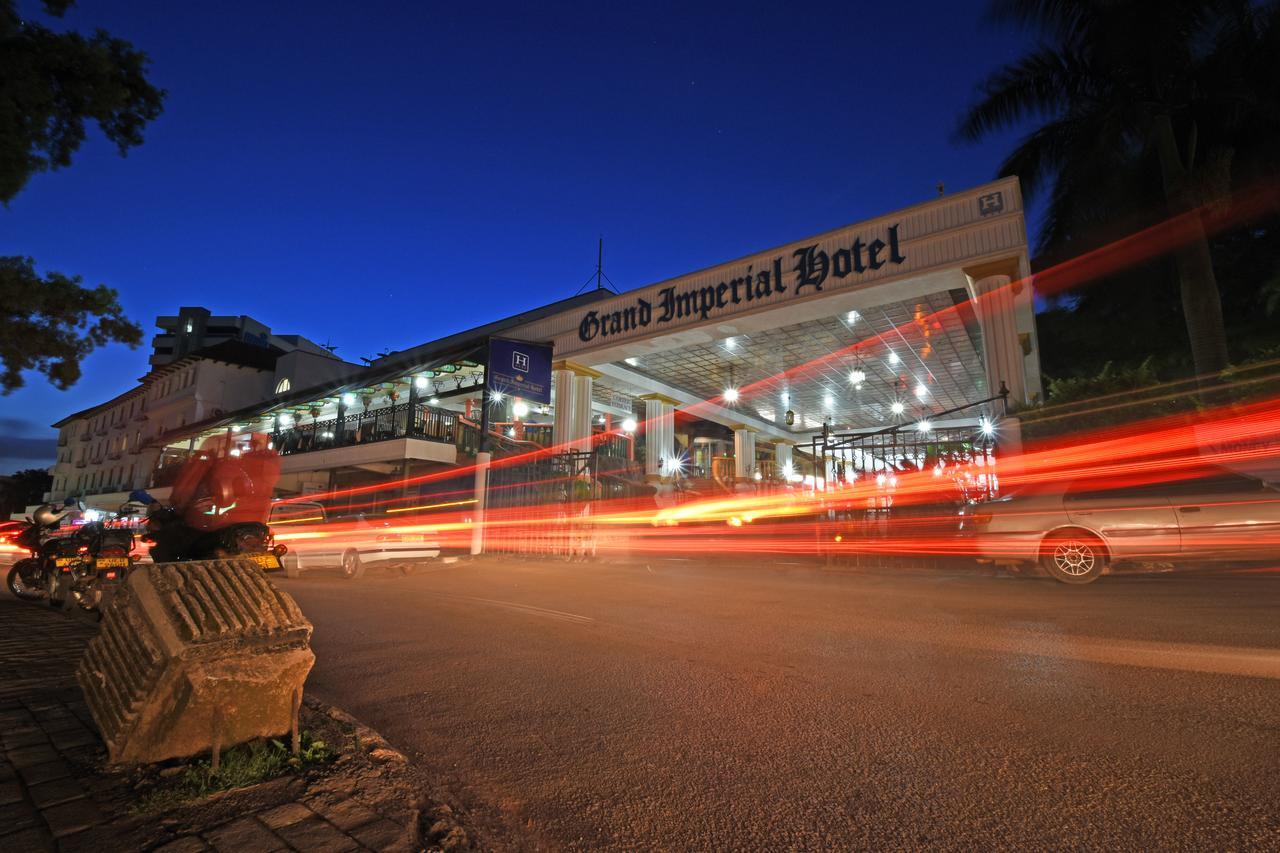 Grand Imperial Hotel คัมพาลา ภายนอก รูปภาพ
